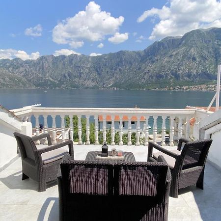 Lux Boka Sea View Apartment Kotor Bagian luar foto
